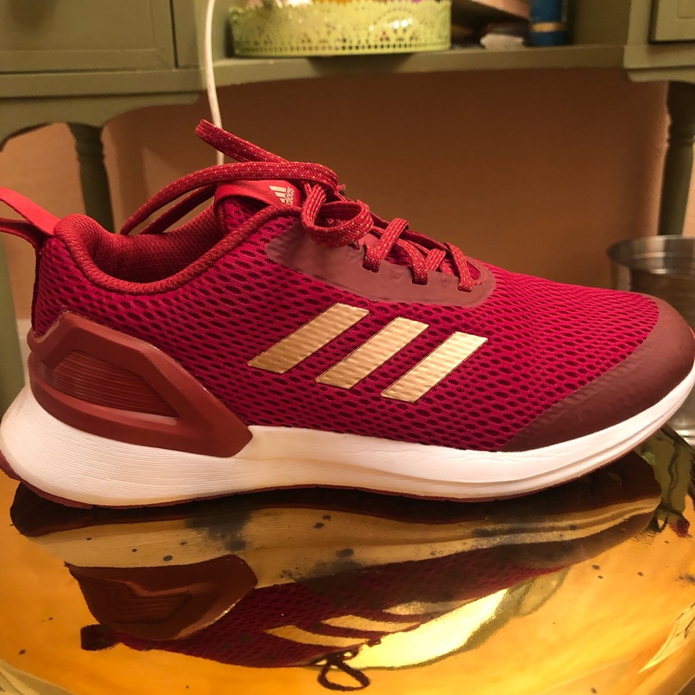 Adidas Sneakers